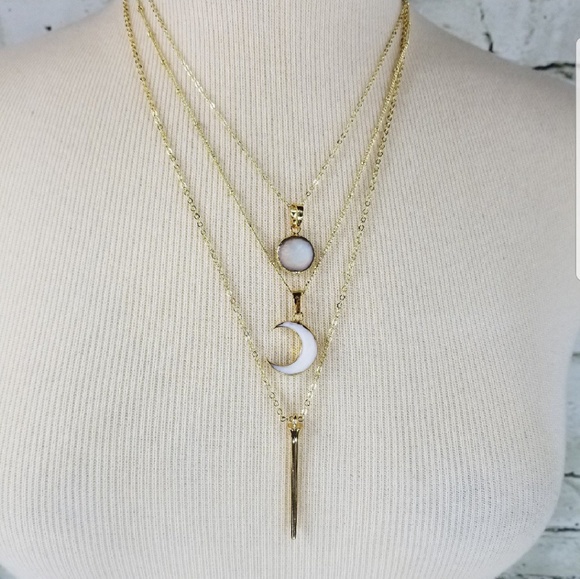 NWT Aura Quartz Crystal Circle 14K Gold Necklace - Picture 8 of 8